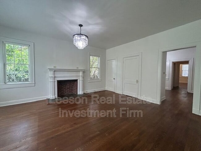 Building Photo - 2409 Fairfield Ave