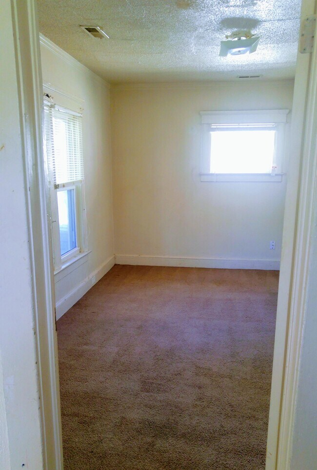 3100 Vimy Ridge Ave 3100 Vimy Ridge Ave Norfolk VA 23509 Apartment