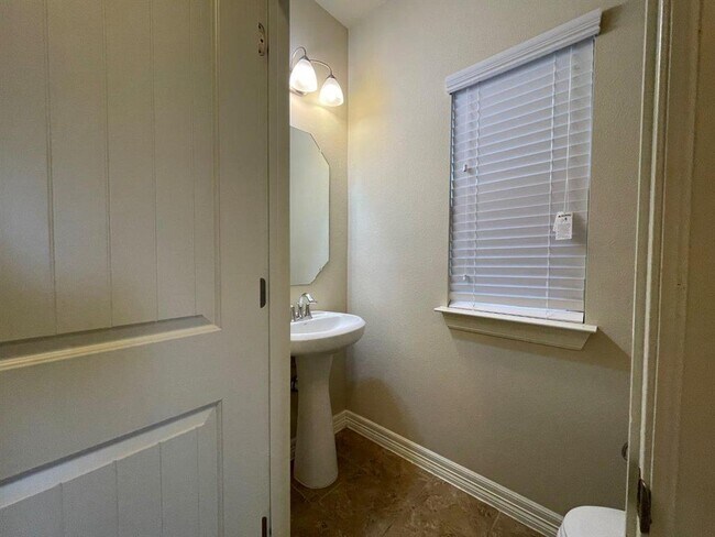 Building Photo - 6505 Alleyton Dr