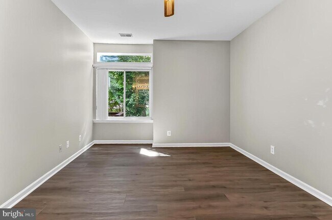 Building Photo - 12253 Fort Buffalo Cir