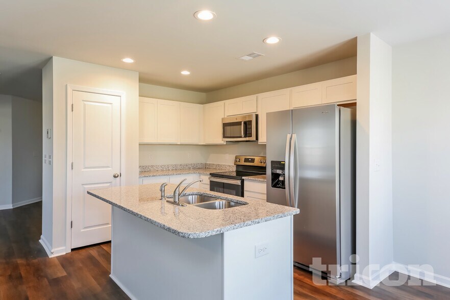 Building Photo - 139 McMakin Dr