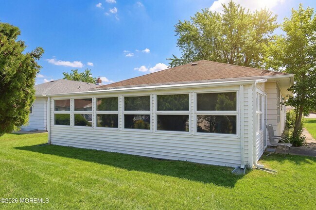 Building Photo - 55 Scarborough Pl