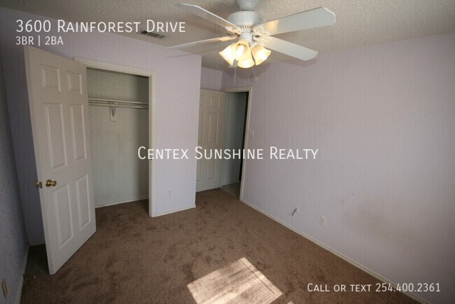 Building Photo - 3600 Rainforest Ln