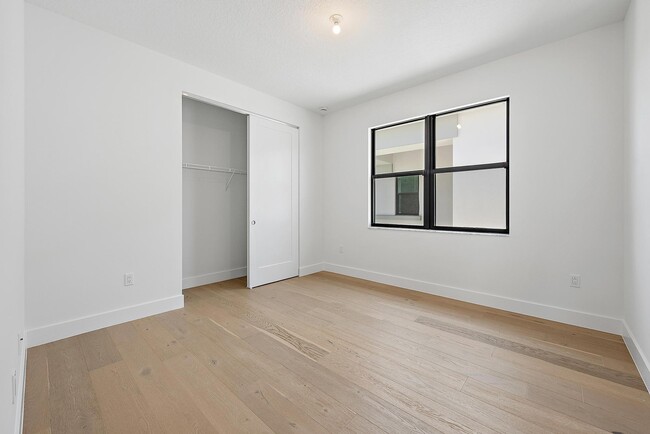 Building Photo - 20471 Southernwood Ave