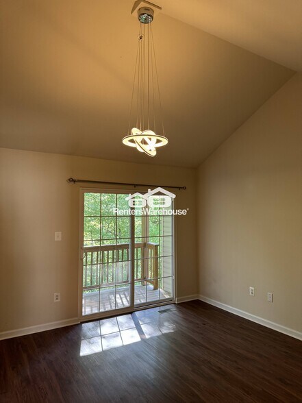 Building Photo - 7524 Stonehouse Run Dr
