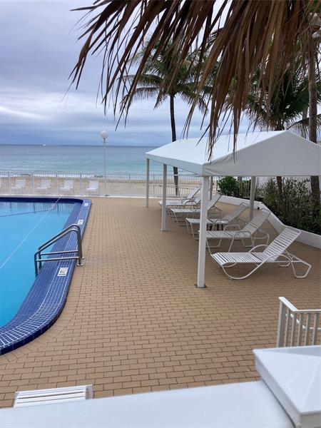 Building Photo - 4010 Galt Ocean Dr