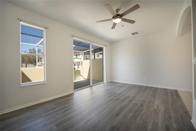 Building Photo - 1241 S Beach Cir