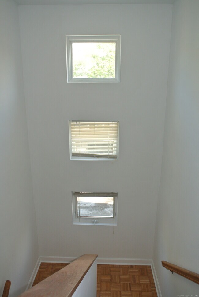 Building Photo - 130 Winchester Ave