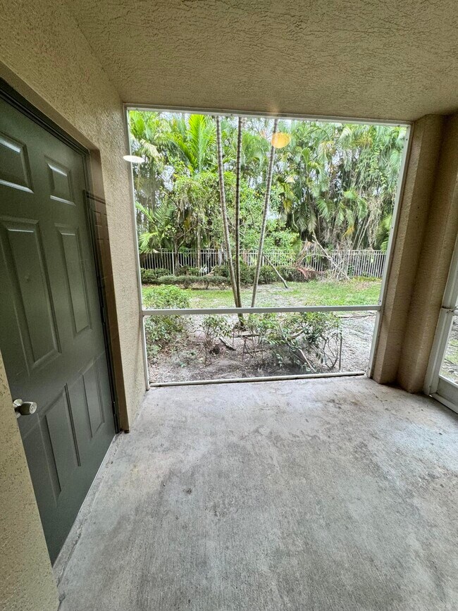 Building Photo - 6475 Emerald Dunes Dr