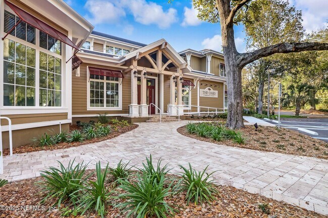 Building Photo - 426 Beachside Pl