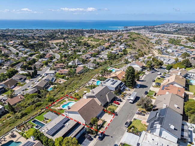 Building Photo - Ocean View Home