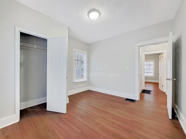 Building Photo - 1793 W Lee St