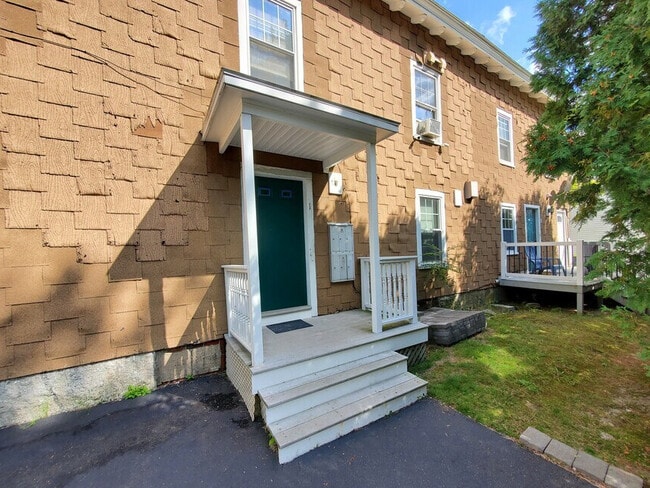 Building Photo - 3 Ludlow St