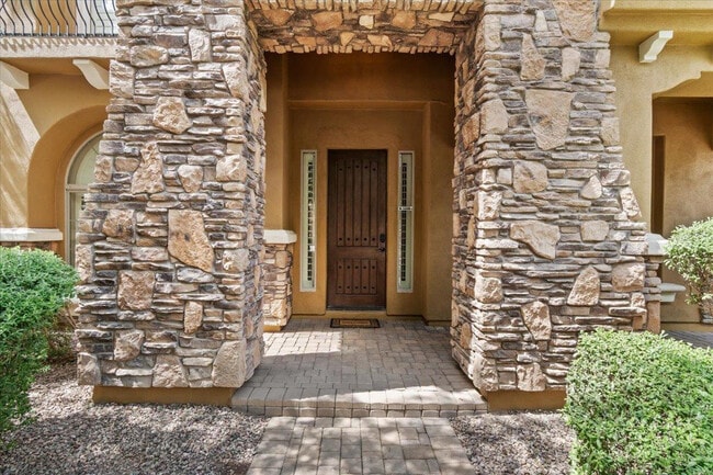 Building Photo - 4053 E Thunderheart Ct