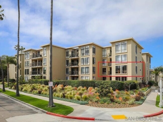 Building Photo - 8110 El Paseo Grande