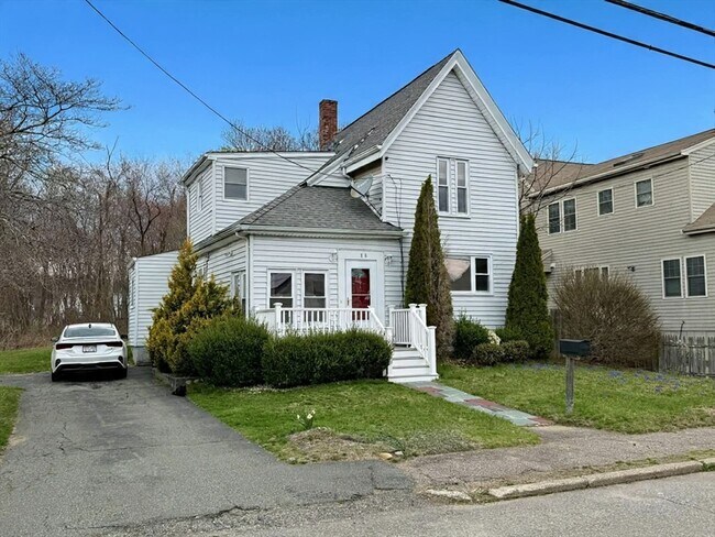 Building Photo - 98 W Spring St