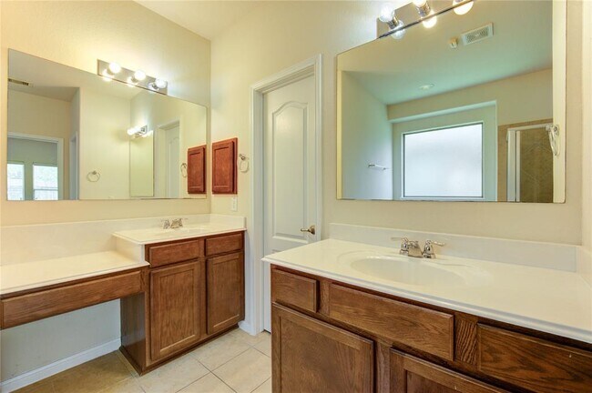 Building Photo - 4614 Ferndale Meadows Dr