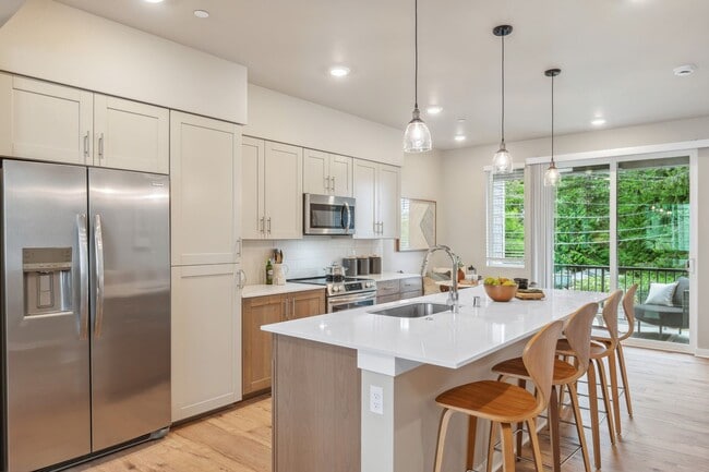 Building Photo - 3 Bed | 3.5 Bathroom | 1626 Sq Ft | $3,450