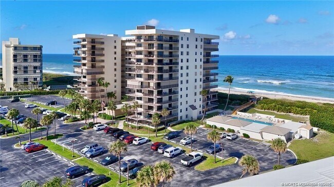 Building Photo - 10044 S Ocean Dr