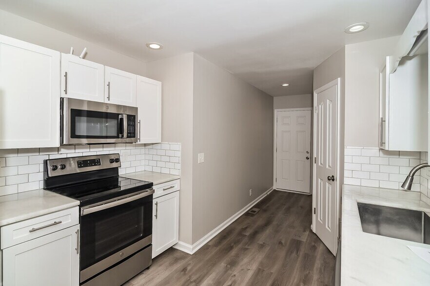 Building Photo - 1002 Wismar Ct