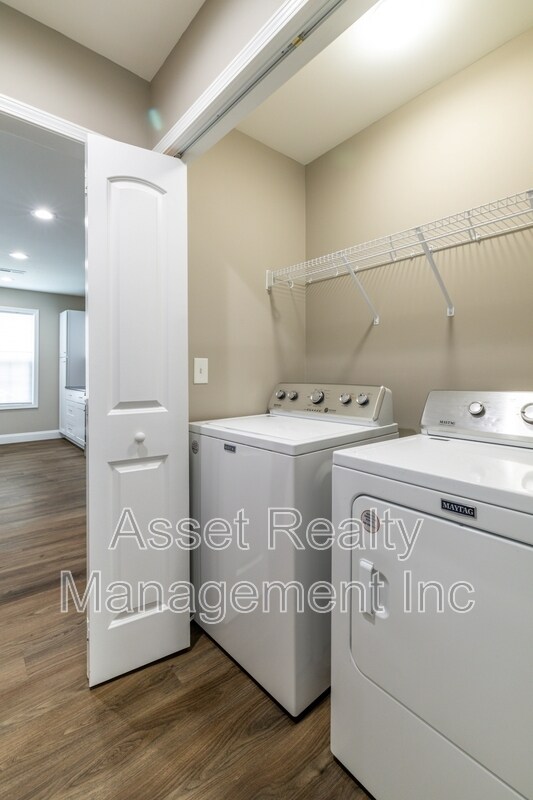 Building Photo - 112 Bennett Ln