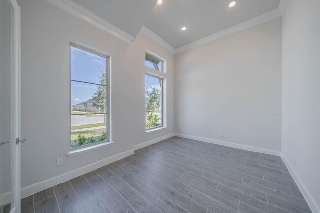 Building Photo - 29103 Hauter Wy