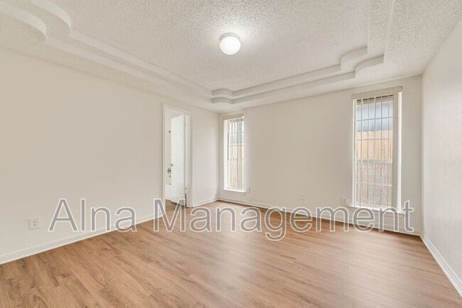 Building Photo - 1304 Riverview Ln