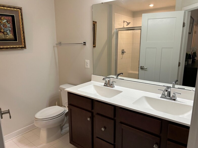 Building Photo - 4535 Joseph Bristow Ln
