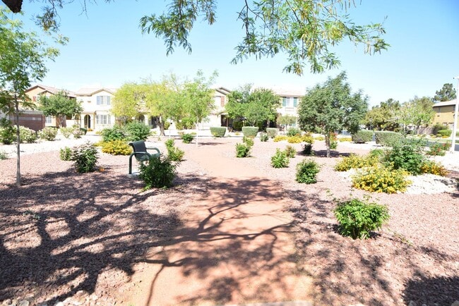Building Photo - CLASSIC AND MOVE-IN READY 2 STORY HOME IN NORTH LAS VEGAS - 89031