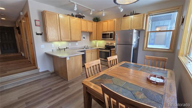 Building Photo - 10000 Ryan Gulch Rd