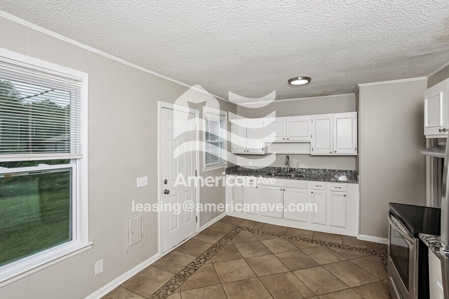 Building Photo - 217 Ferrell Dr