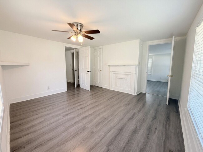 Building Photo - Charming, spacious 3-Bedroom Home in Central Columbia