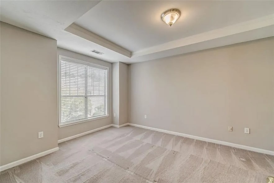 Master Bedroom - 534 Sandringham Dr