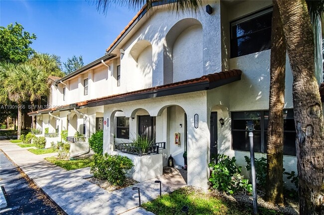 Building Photo - 11551 Royal Palm Blvd