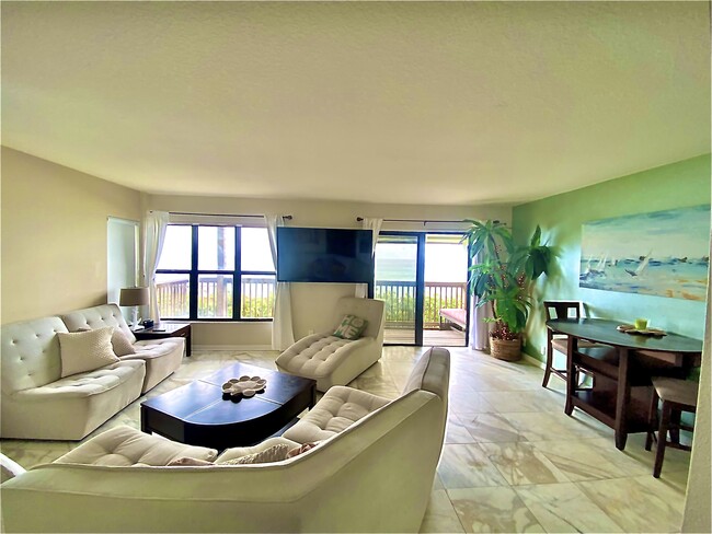 Building Photo - 4809 Florida A1A