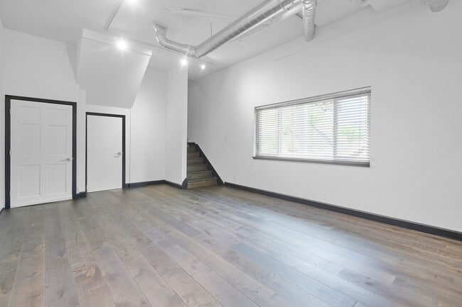 Building Photo - For Rent: Spacious Belmont Home with Upgra...