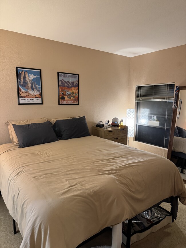 Building Photo - 8250 N Grand Canyon Dr