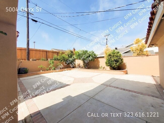 Building Photo - 5004 Onyx St