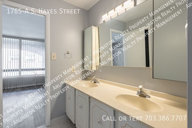 Building Photo - 1765-A S Hayes St