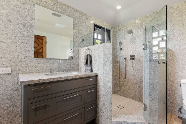 Building Photo - Tuscan Dream Villa in Summerland — Ocean Views, Orchard Serenity, Fully Furnished Retreat