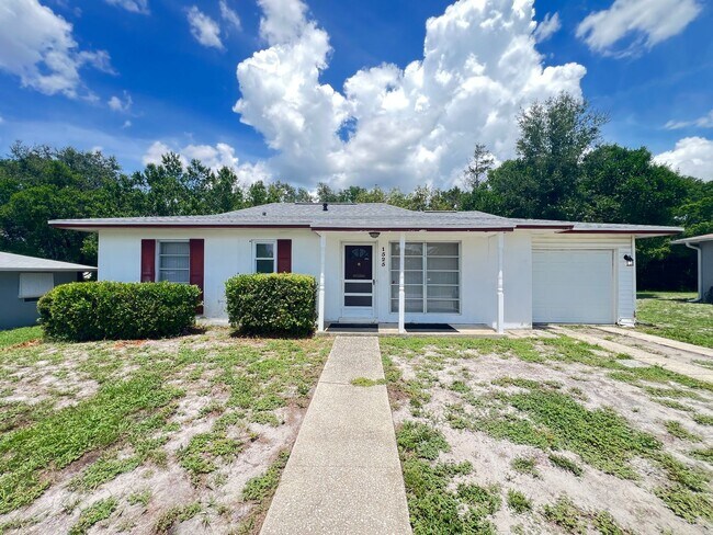 Primary Photo - Charming Deltona Lakes Home!