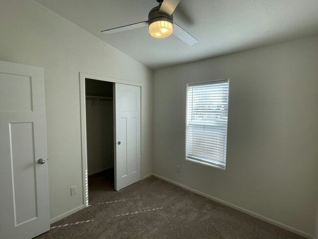 Building Photo - 3405 Sinton Rd