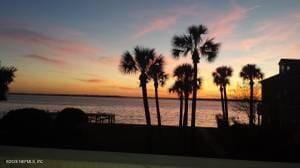 Building Photo - 842 Cedar St