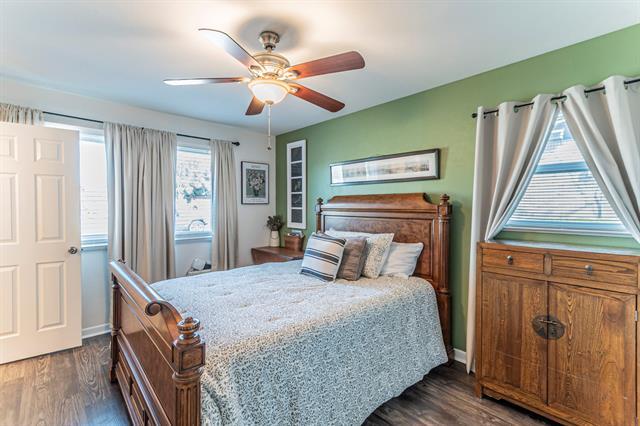 Building Photo - 708 N Stewart St