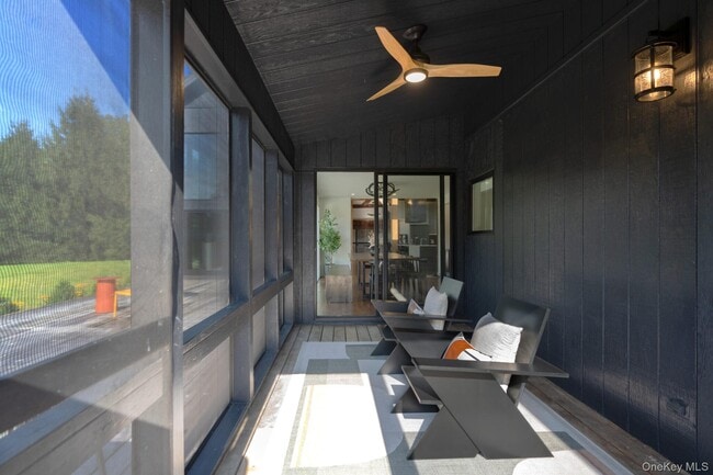 Building Photo - 107 Cold Spring Rd