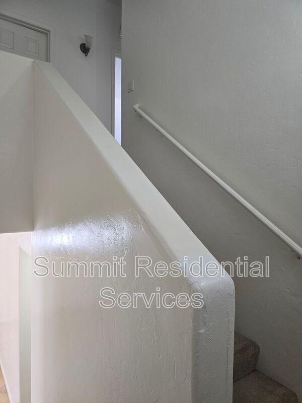 Building Photo - 3569 Drexel Manor Stra