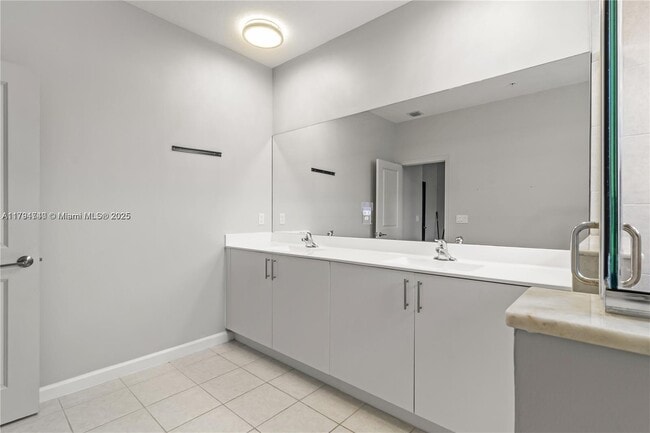 Building Photo - 221 SW 159th Way