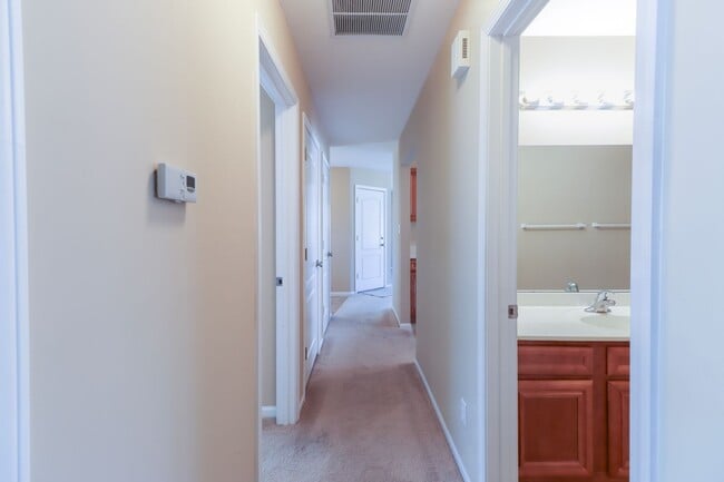 Building Photo - 3-Bedroom Ranch Home on Quiet Cul-de-Sac