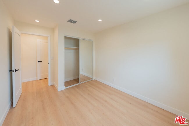 Building Photo - 7755 Day St