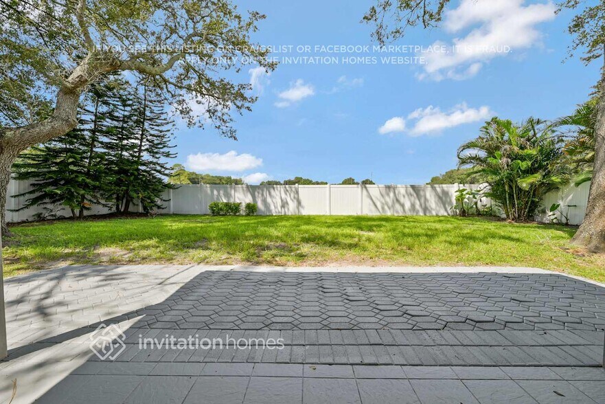 Building Photo - 5160 Clarion Hammock Dr